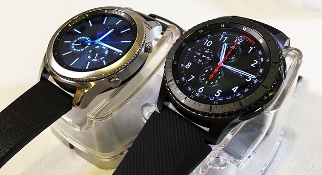 - IFA-2016-Samsung-dévoile-ses-montres-connectées-et-intuitives-Gear-S3-Classic-et-Frontier-2