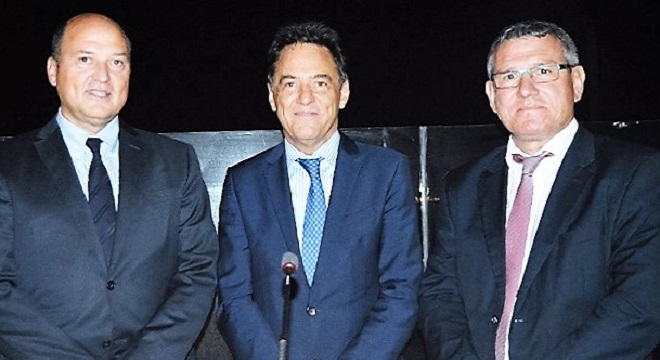 AIR FRANCE (photo) : De gauche à droite, Denis Hasdenteufel, Claude Maire et Nicolas Delaporte